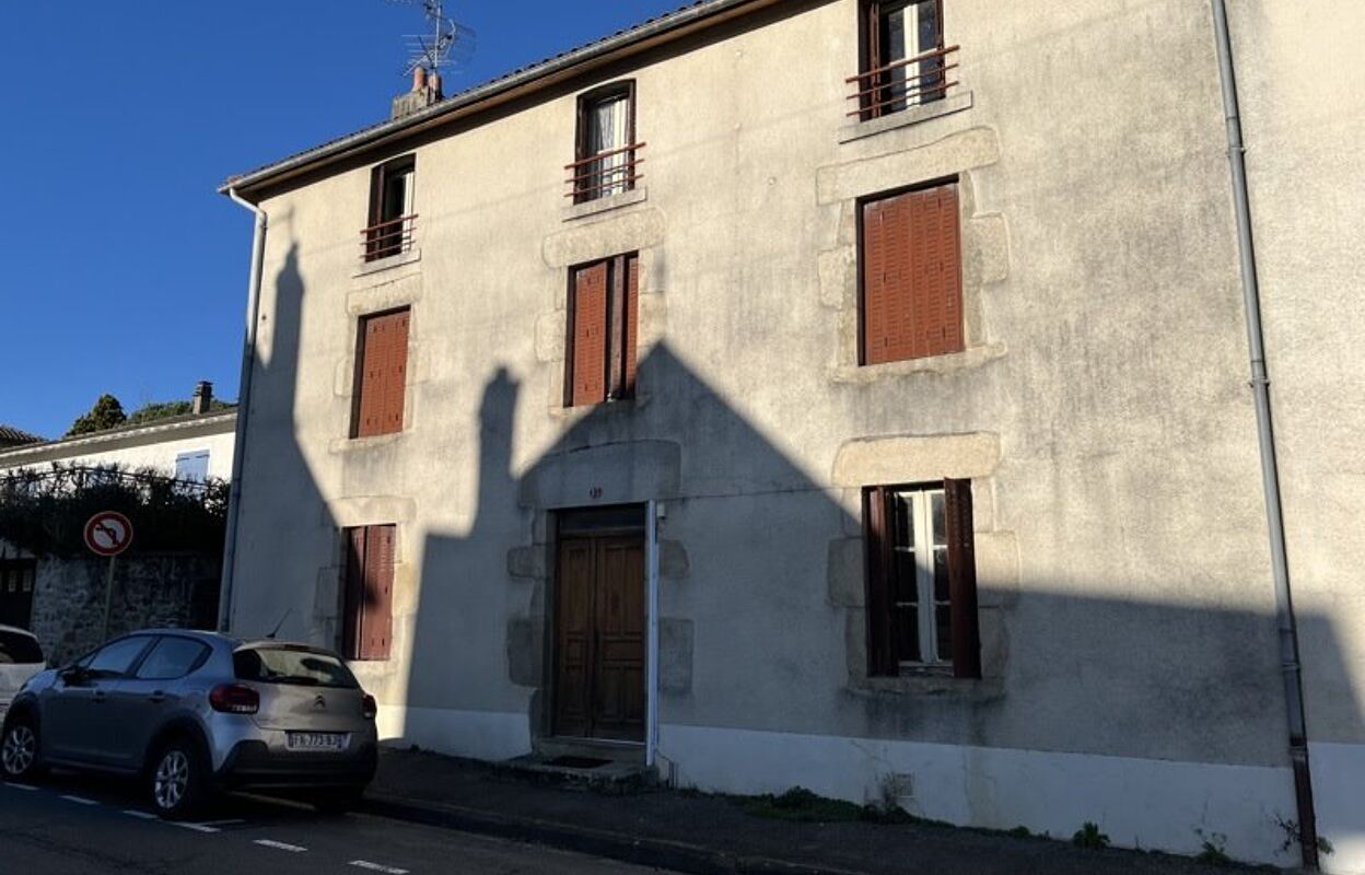 maison 9 pièces 216 m2 à vendre à Saint-Junien (87200)