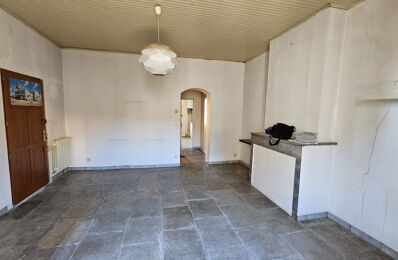 appartement 2 pièces 50 m2 à vendre à Saint-Gilles (30800)