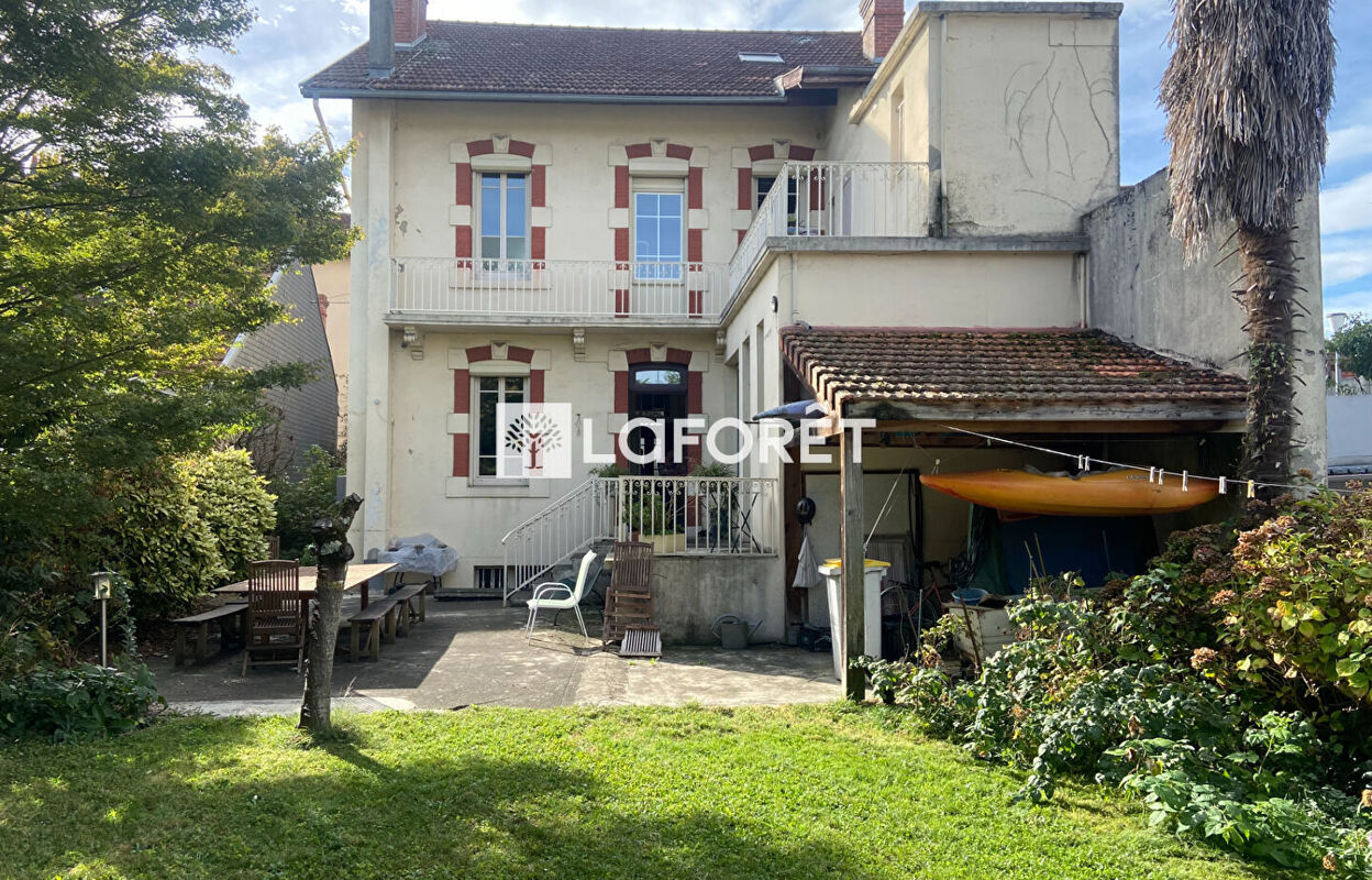 maison 10 pièces 258 m2 à vendre à Tarbes (65000)