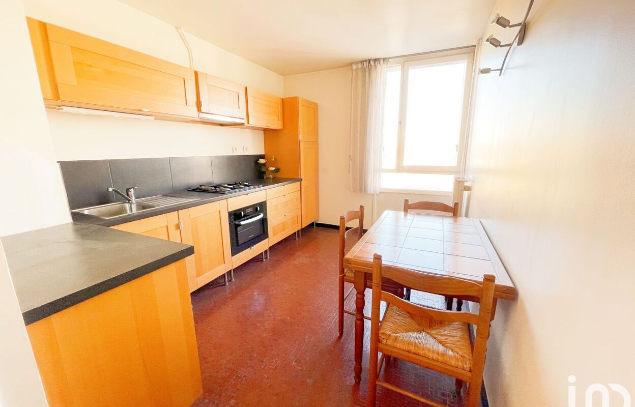 appartement 3 pièces 62 m2 à vendre à Ivry-sur-Seine (94200)