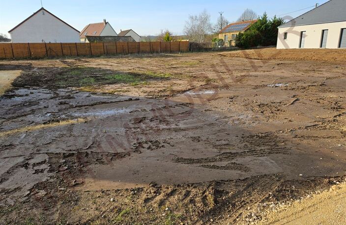 TERRAIN A BATIR 855M² PLAT EN SECONDE LIGNE YONNE — photo 3
