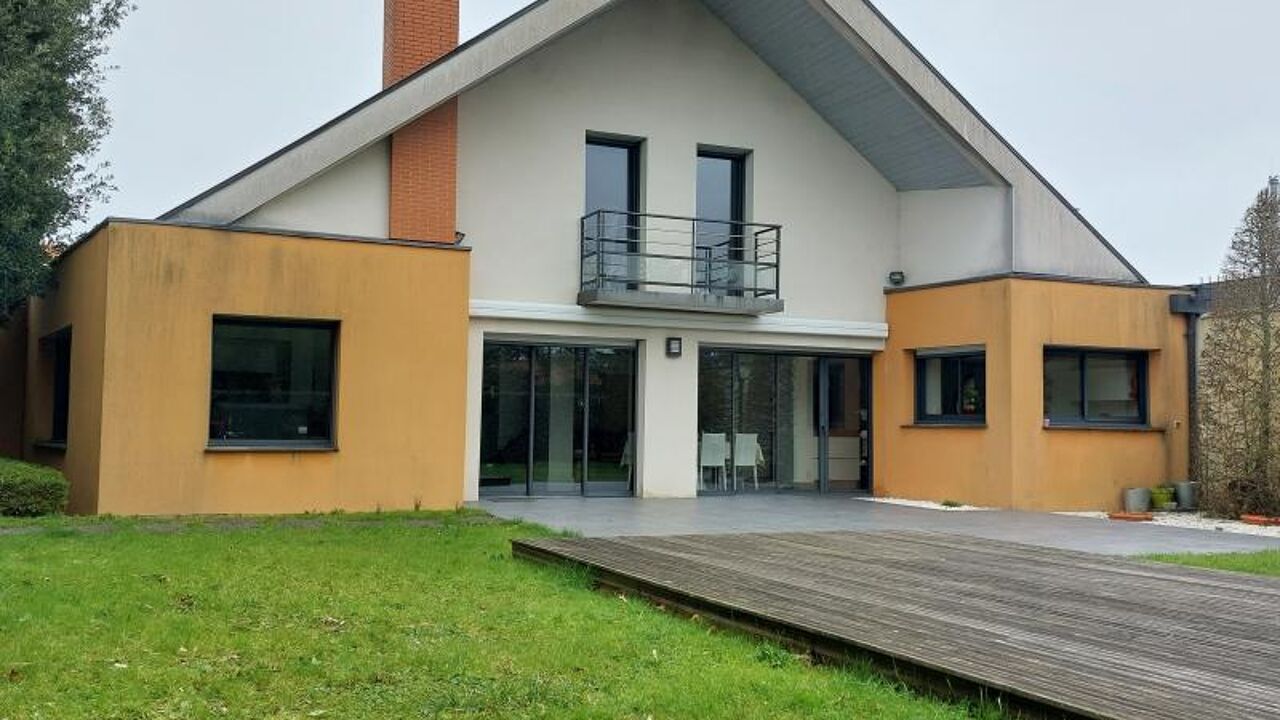 maison 7 pièces 242 m2 à vendre à Cholet (49300)