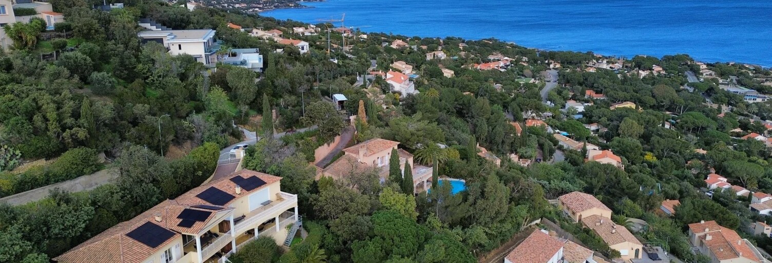 Maison 10 Pièces 320 m² à vendre à Roquebrune-sur-Argens (83380)