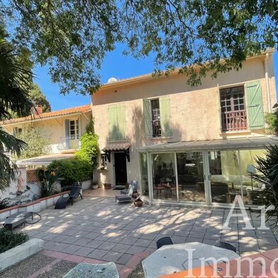 Maison 17 pièces 890000 €