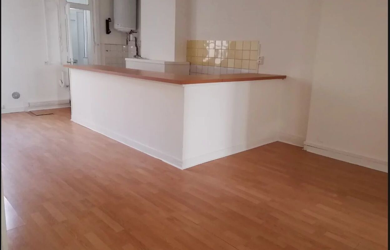 appartement 3 pièces 50 m2 à Rochefort (17300)