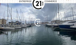 Commerce   m² à vendre à Saint-Laurent-du-Var (06700)