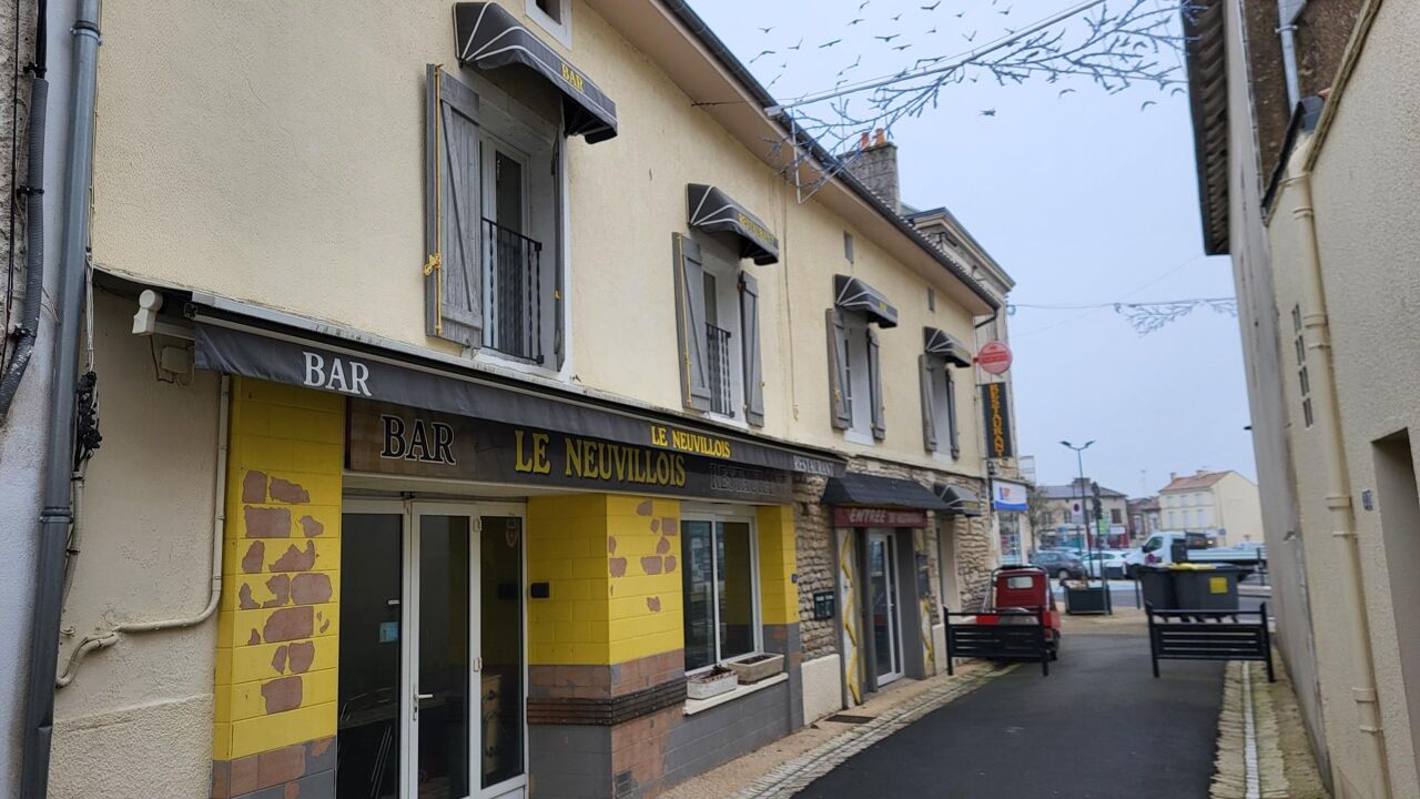 immeuble  pièces 414 m2 à vendre à Neuville-de-Poitou (86170)