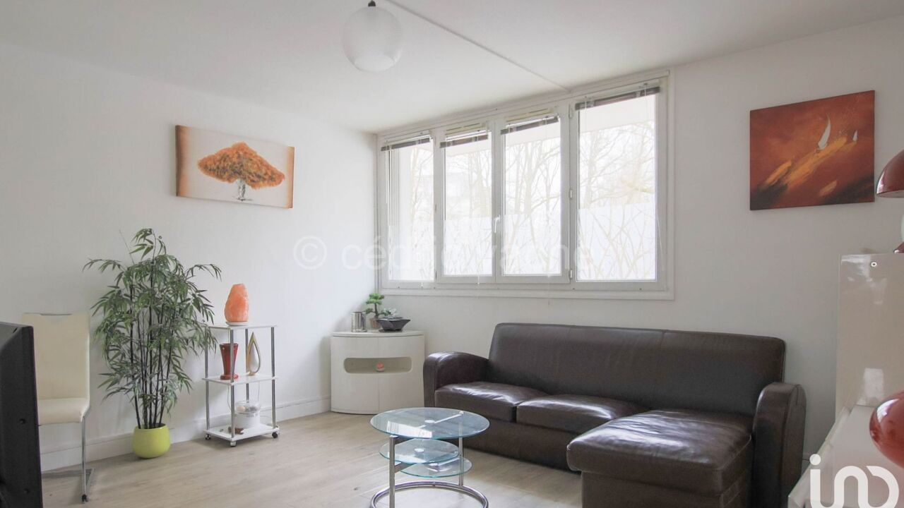 appartement 2 pièces 52 m2 à vendre à Saint-Michel-sur-Orge (91240)