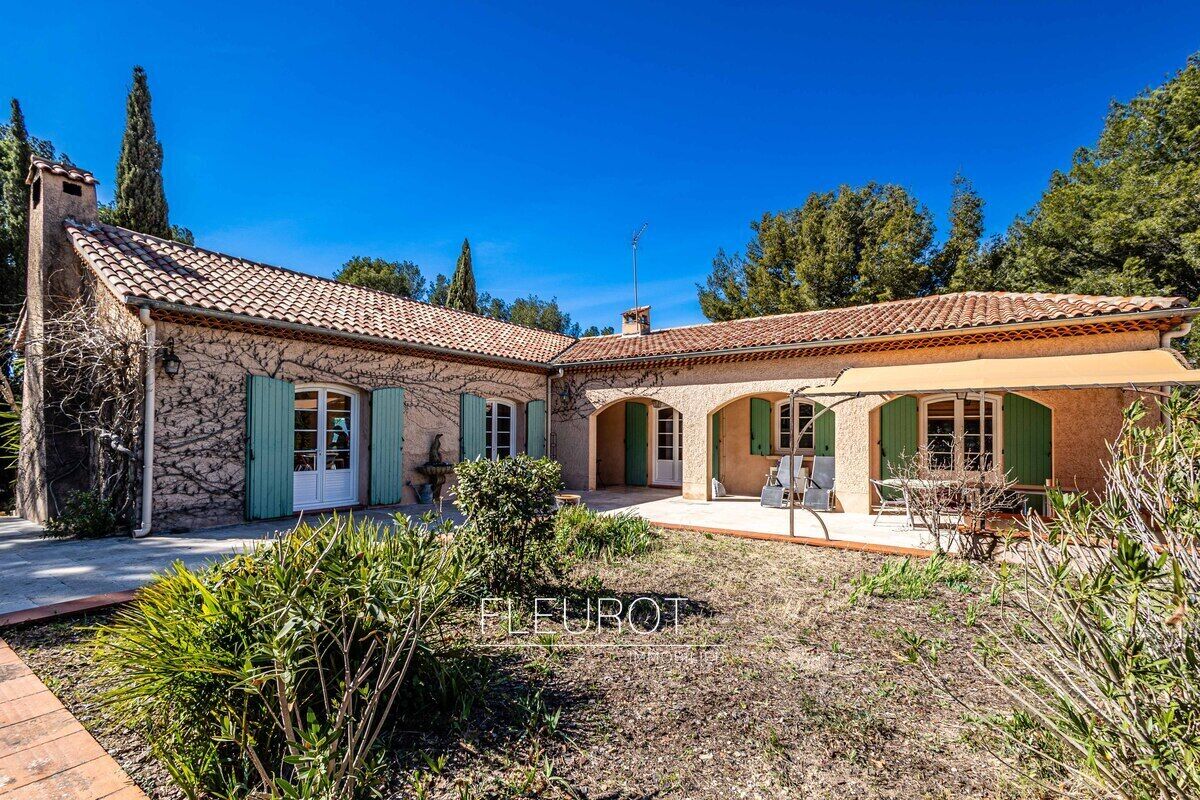 Villa / Maison 11 pièces  à vendre La Ciotat 13600