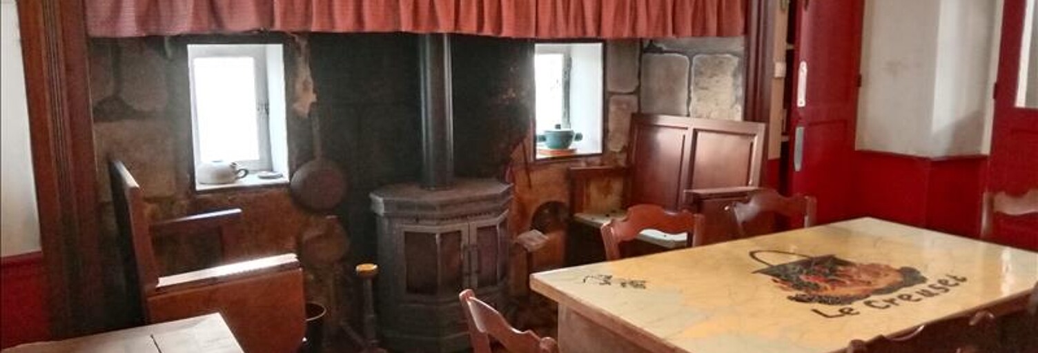 Maison 13 Pièces 254 m² à vendre à Saint-Martin-la-Méanne (19320)