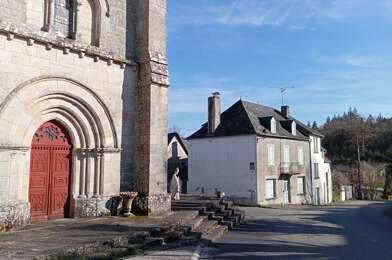 Maison 13 pièces 99372 €