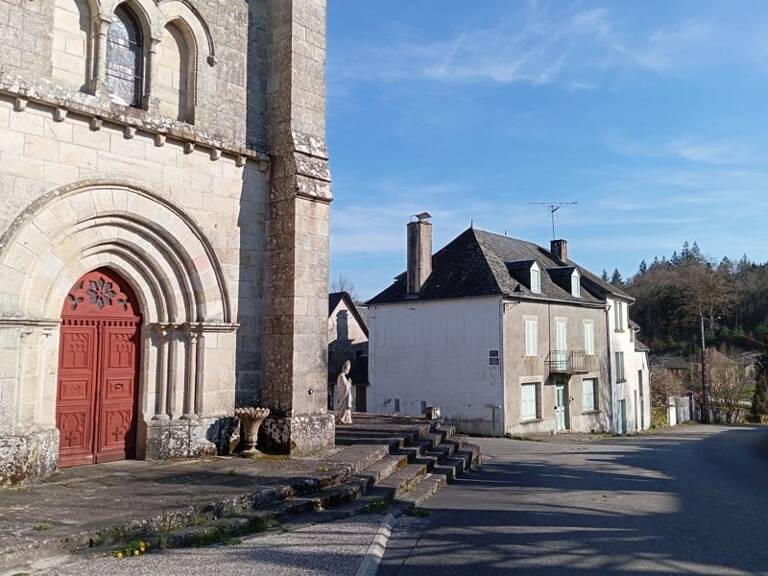 Maison en pierre de 13 pièces principales — photo 1