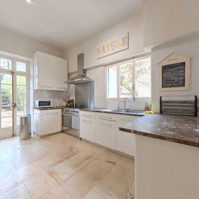 Maison 8 pièces 700000 €