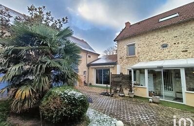 vente maison 312 000 € à proximité de Saint-Yorre (03270)