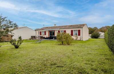 vente maison 229 000 € à proximité de Saint-Hippolyte (17430)
