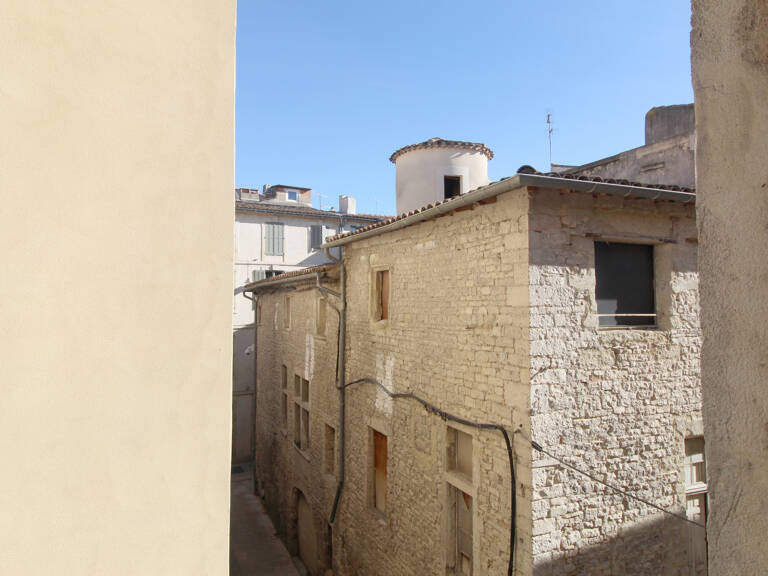 NIMES ECUSSON Studio de 19 m2 — photo 1