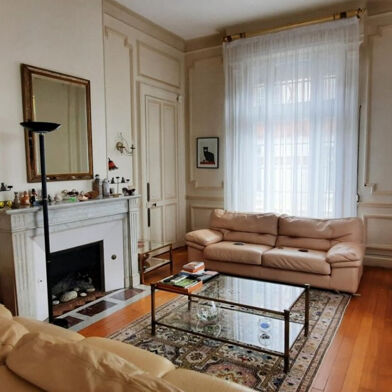 Appartement 8 pièces 213 m²