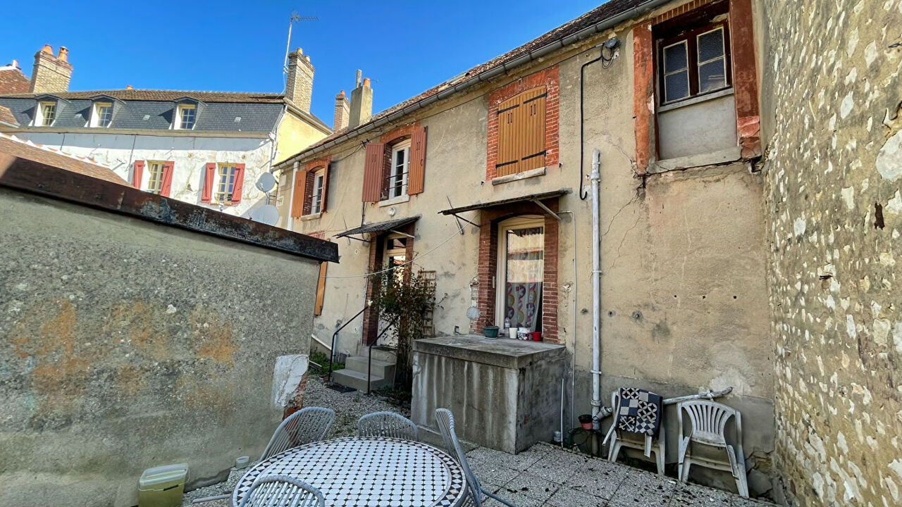 maison 6 pièces 117 m2 à vendre à Saint-Florentin (89600)