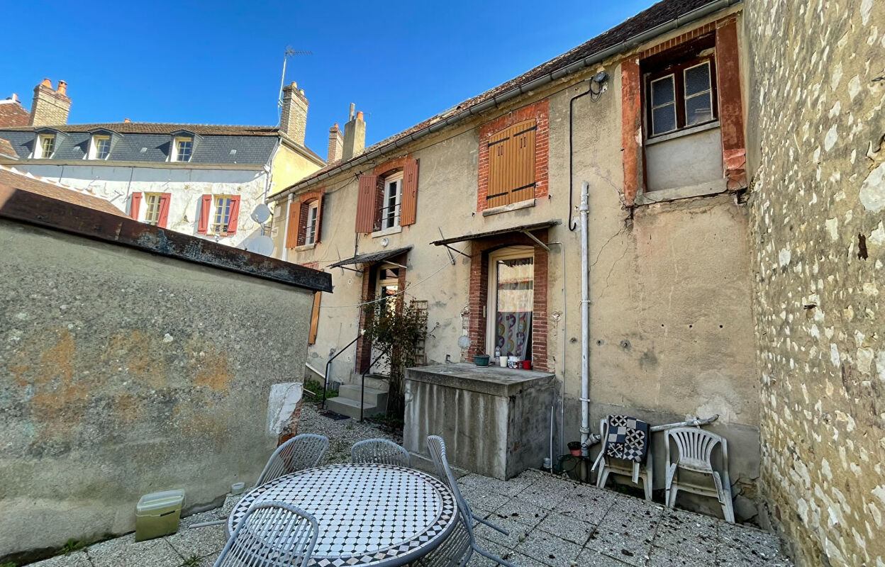 maison 6 pièces 117 m2 à vendre à Saint-Florentin (89600)