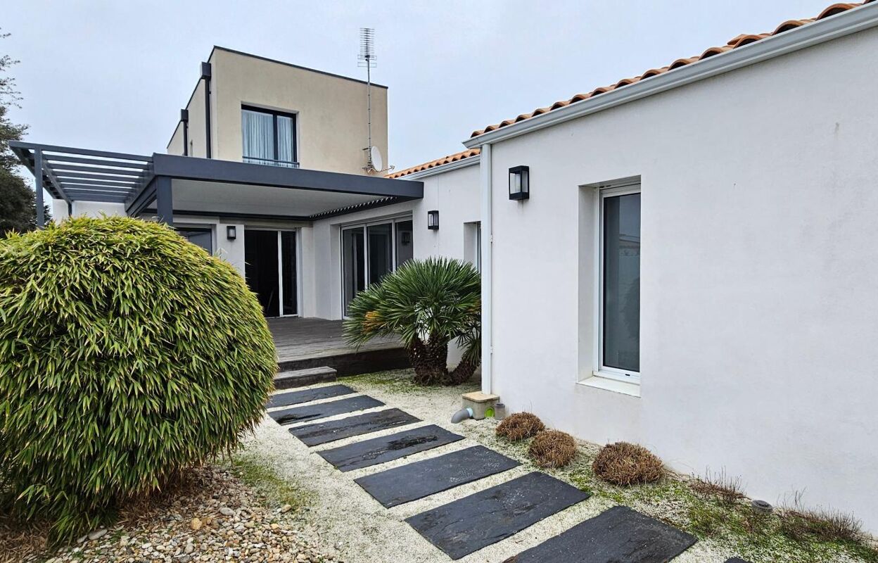 maison 6 pièces 157 m2 à vendre à Les Sables-d'Olonne (85100)