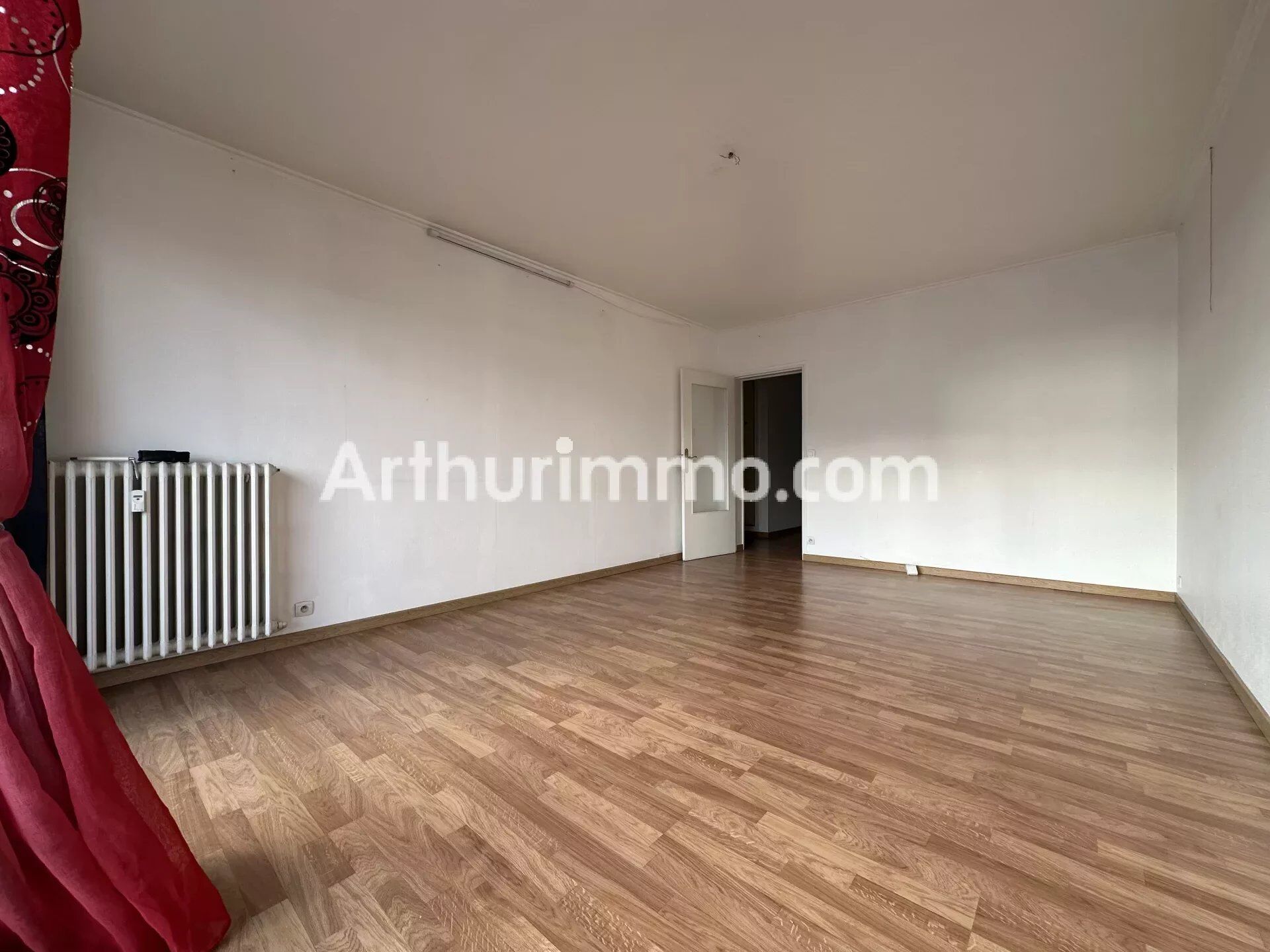 Vente Appartement 69m² 3 Pièces à Livry-Gargan (93190) - Arthurimmo