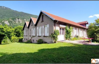 maison 13 pièces 450 m2 à vendre à Saint-Jean-de-Maurienne (73300)