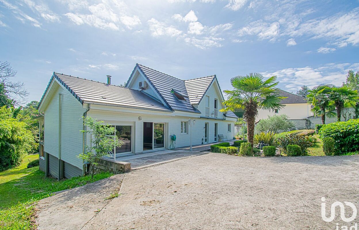 maison 10 pièces 233 m2 à vendre à Brive-la-Gaillarde (19100)