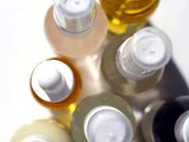 35 -RENNES - FDC DE VENTE DE COSMETIQUES CAPILLAIRES  DE 55 M... — photo du bien