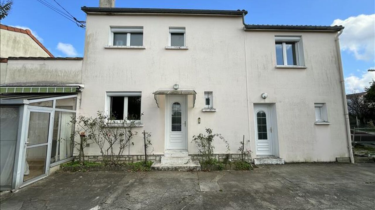 maison 5 pièces 118 m2 à vendre à Gond-Pontouvre (16160)