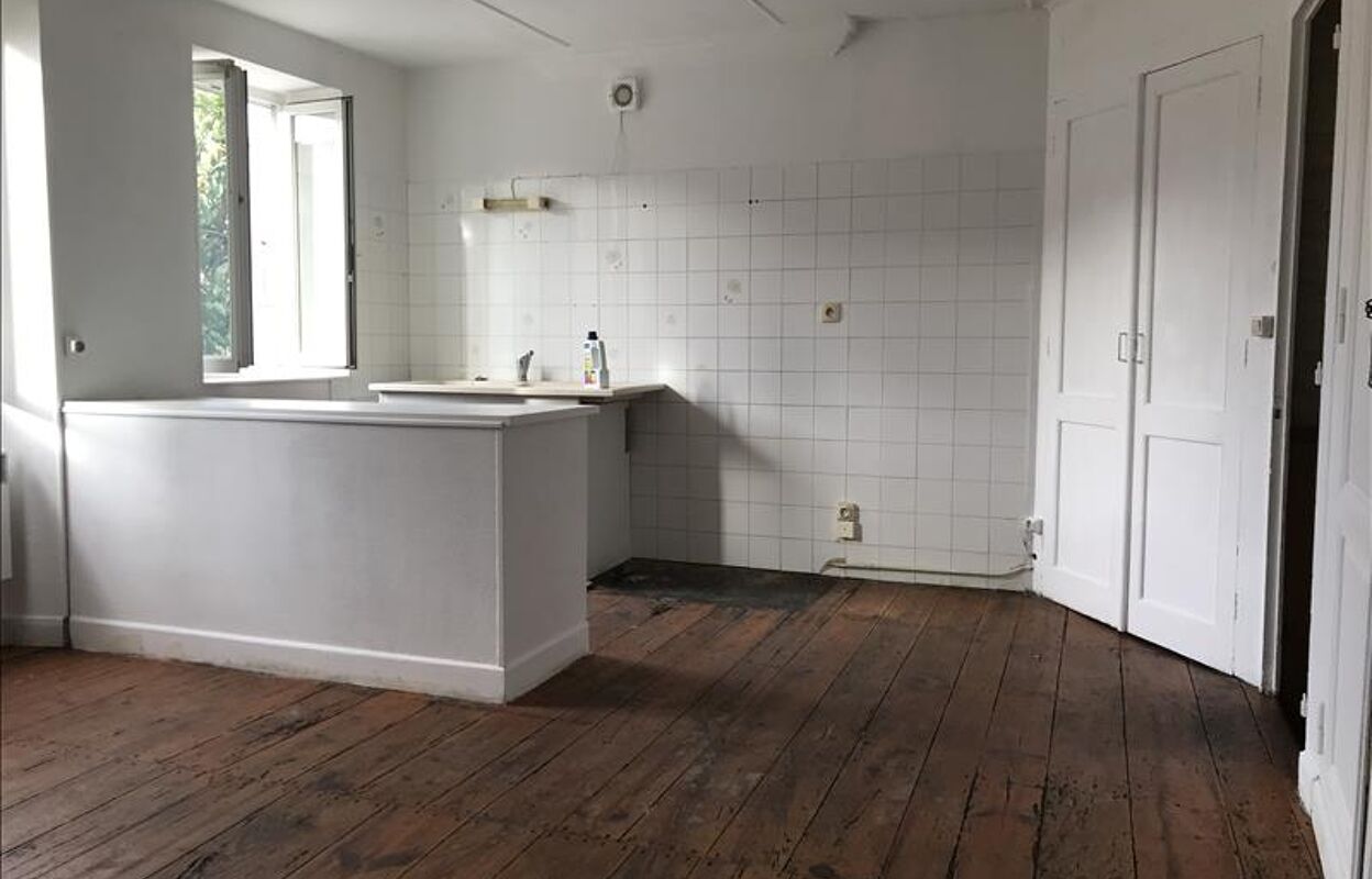 maison 6 pièces 134 m2 à vendre à Montendre (17130)