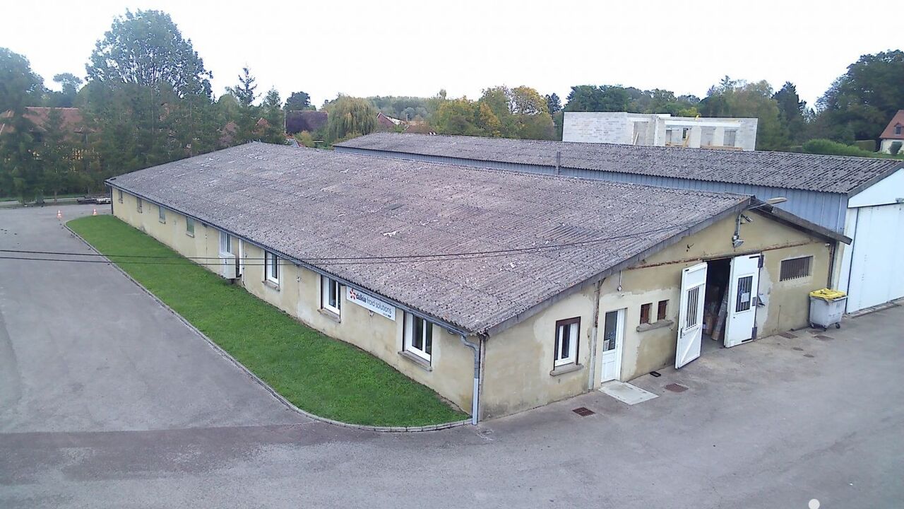 garage  pièces 900 m2 à louer à Ruvigny (10410)