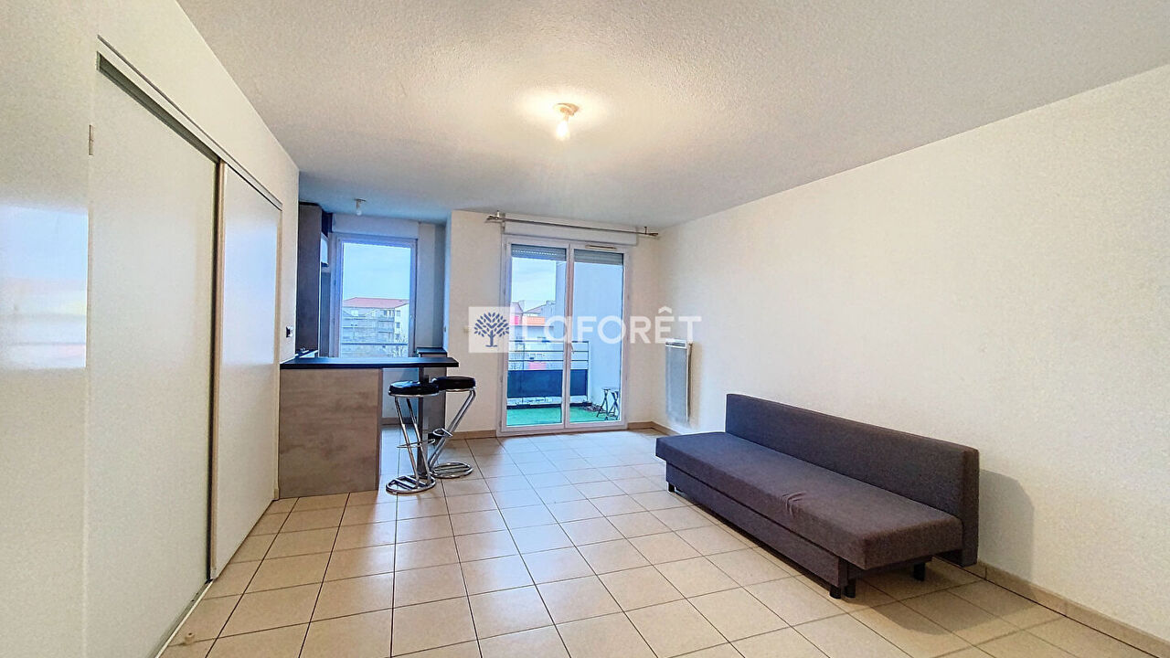 appartement 2 pièces 43 m2 à louer à L'Isle-d'Abeau (38080)