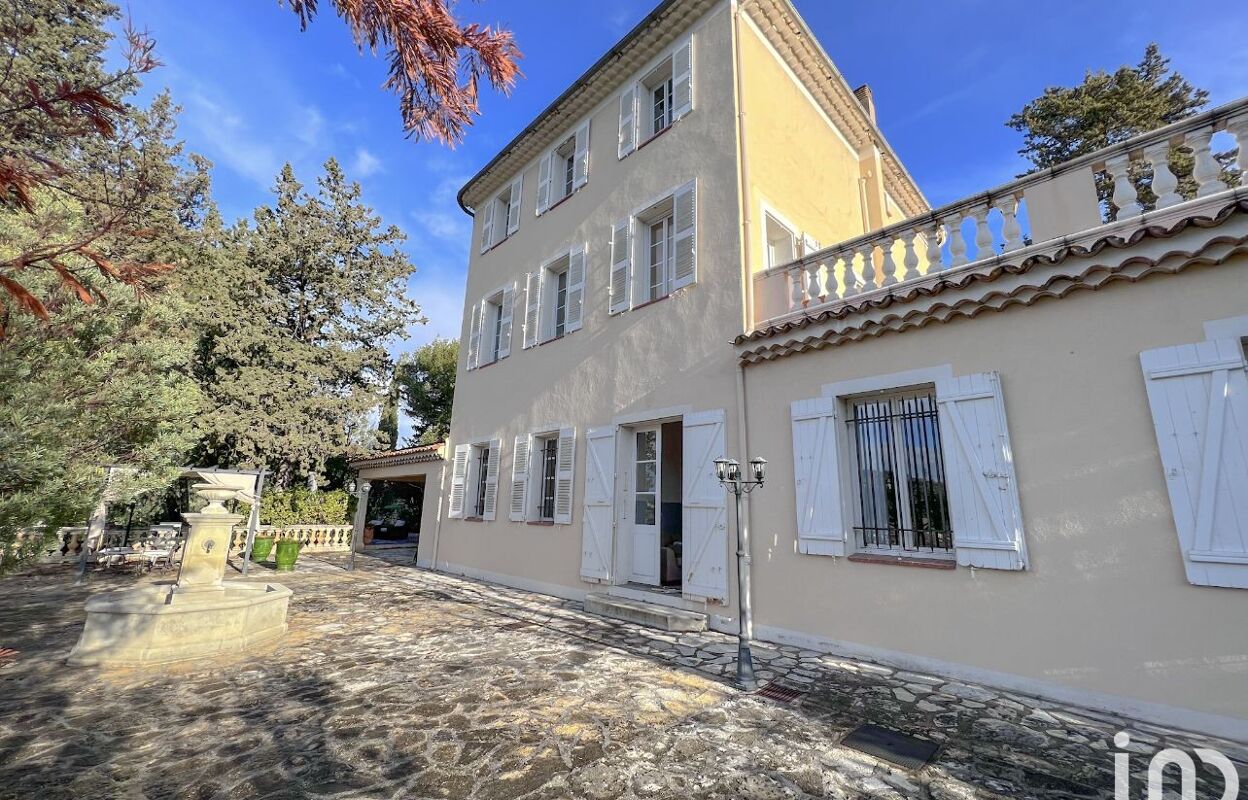 maison 10 pièces 202 m2 à vendre à Draguignan (83300)