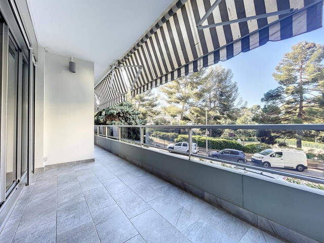 Grand T4/5 Cadenelle 13008 rénové — photo du bien