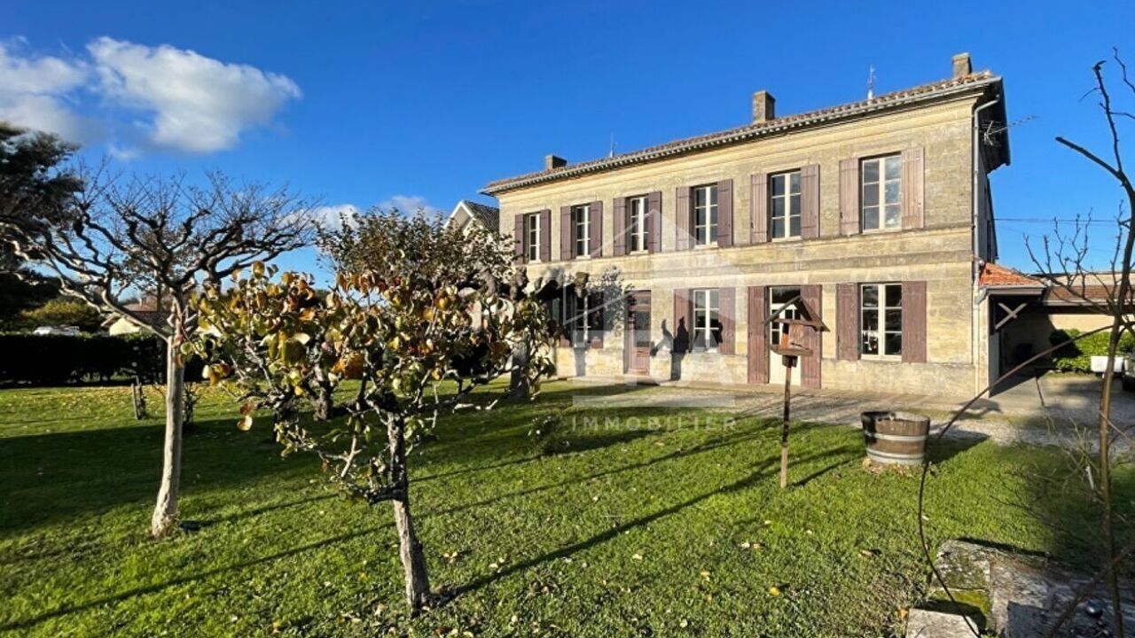 maison 6 pièces 240 m2 à vendre à Bourg (33710)