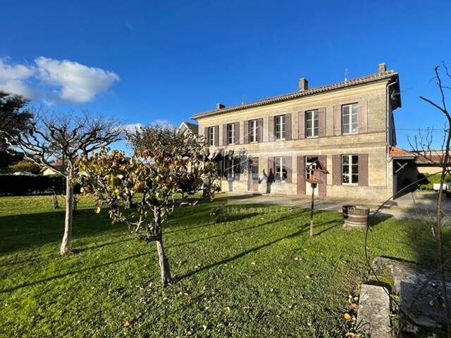 Propriété en Pierre avec Vue sur la Dordogne à Bourg-sur-Gironde — photo du bien
