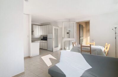 location appartement 645 € CC /mois à proximité de Orange (84100)