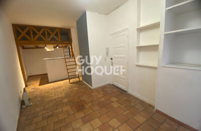 location appartement 211 € CC /mois à proximité de Villeneuve-de-Berg (07170)