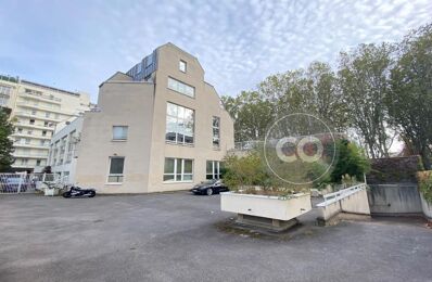 location local industriel 10 103 € CC /mois à proximité de Fresnes (94260)