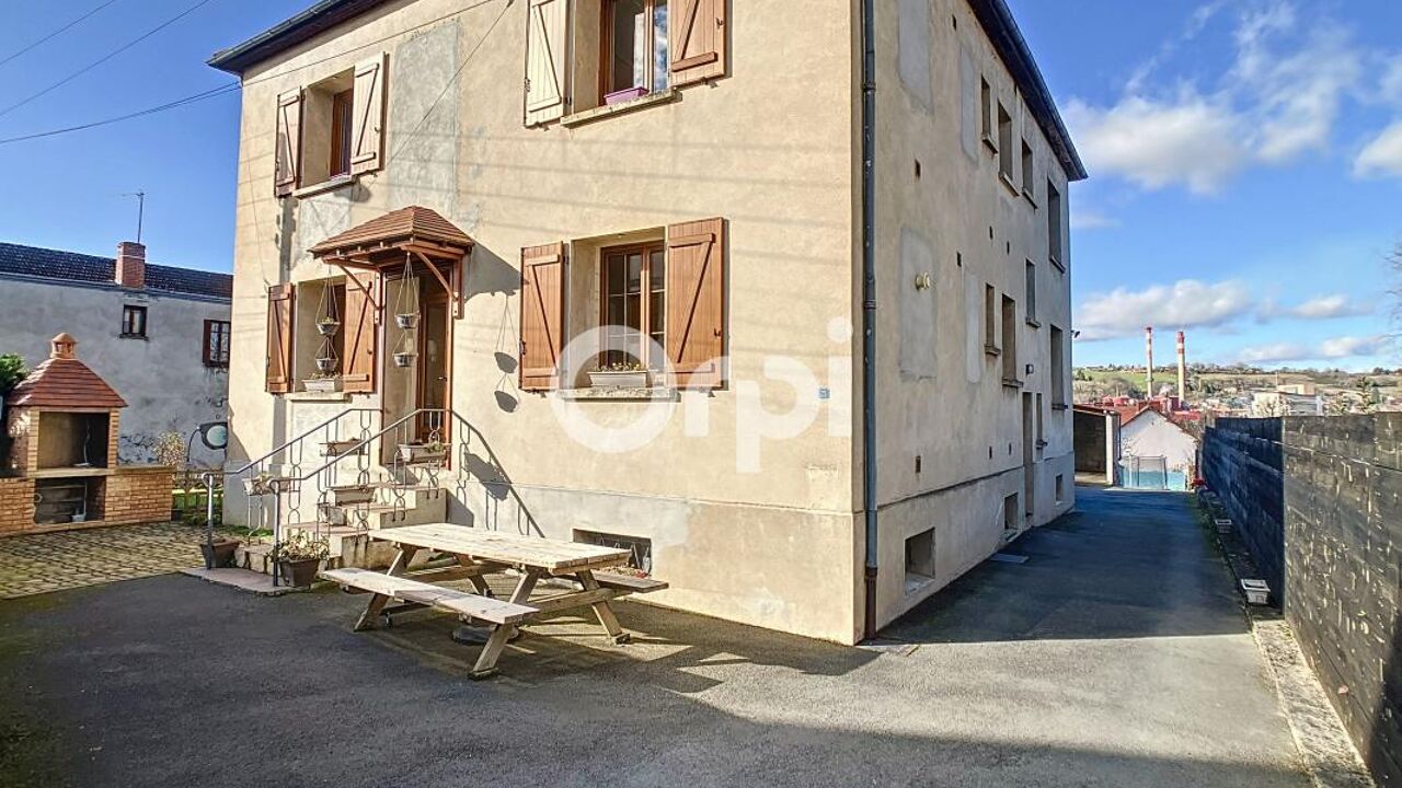 maison 7 pièces 191 m2 à vendre à Saint-Éloy-les-Mines (63700)