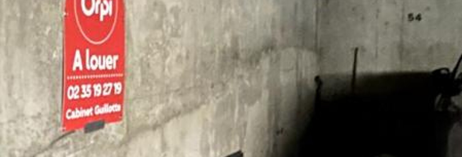 Garage   m² à louer à Le Havre (76610)