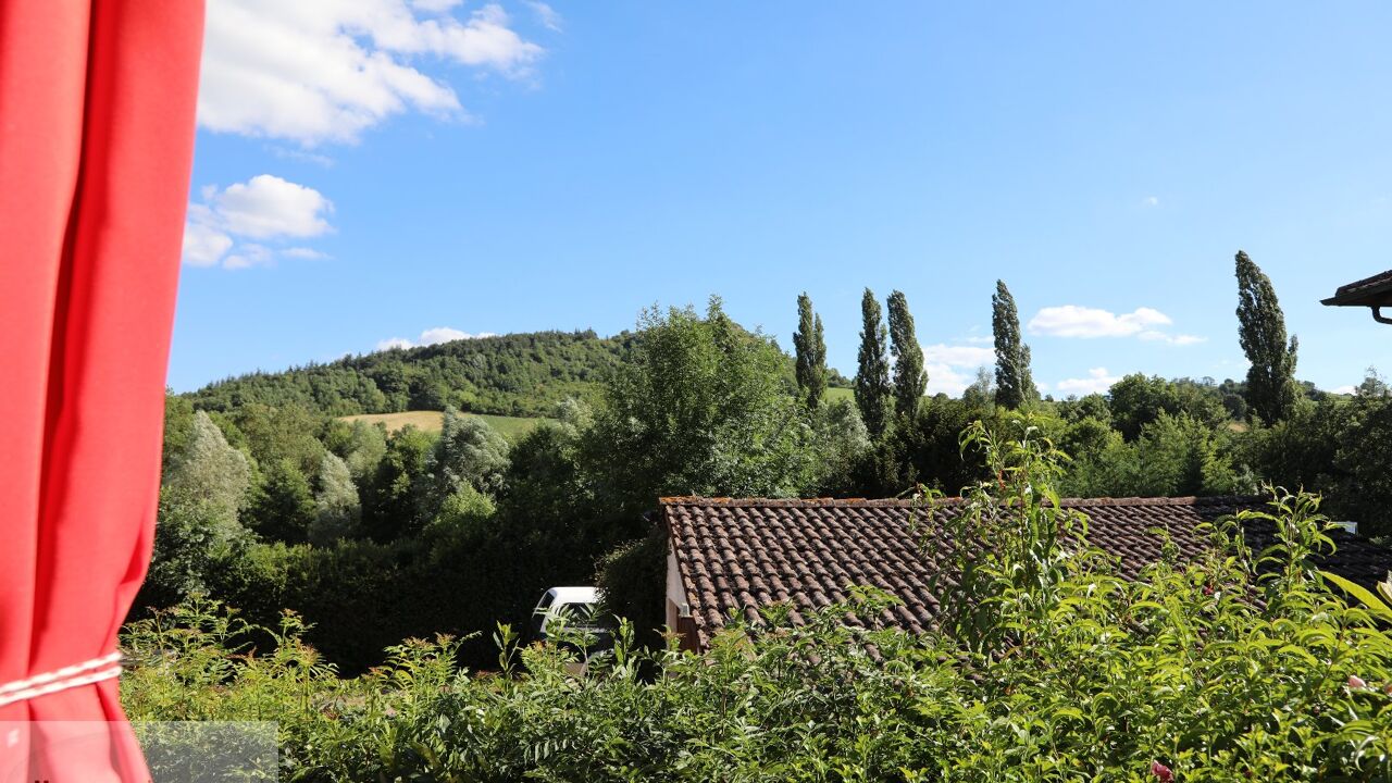 maison 7 pièces 154 m2 à vendre à La Roche-Vineuse (71960)