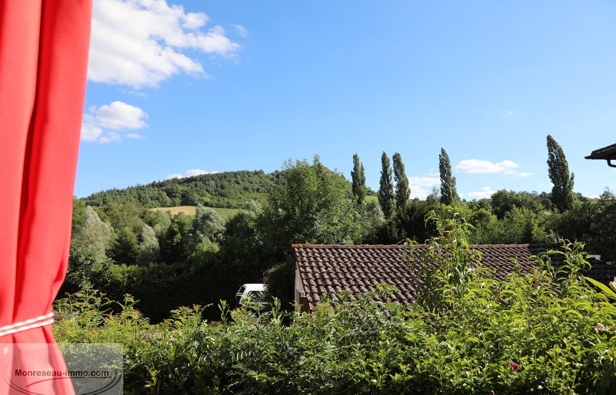 maison 7 pièces 154 m2 à vendre à La Roche-Vineuse (71960)