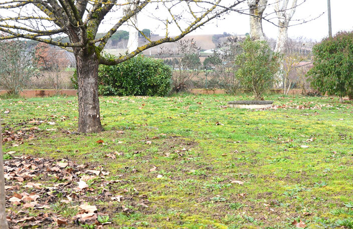 RABASTENS- Terrain à bâtir de 385 m2  à 3 mn du centre ville — photo 3