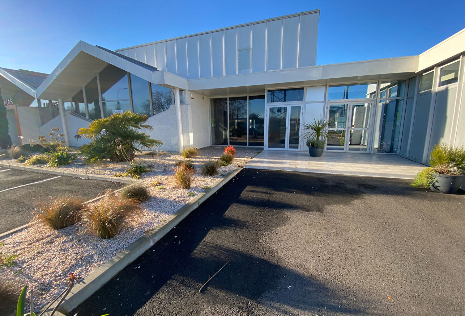 Locaux commerciaux - Proche Lescar Soleil — photo 1