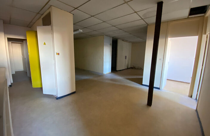 Locaux commerciaux - Proche Lescar Soleil — photo 4