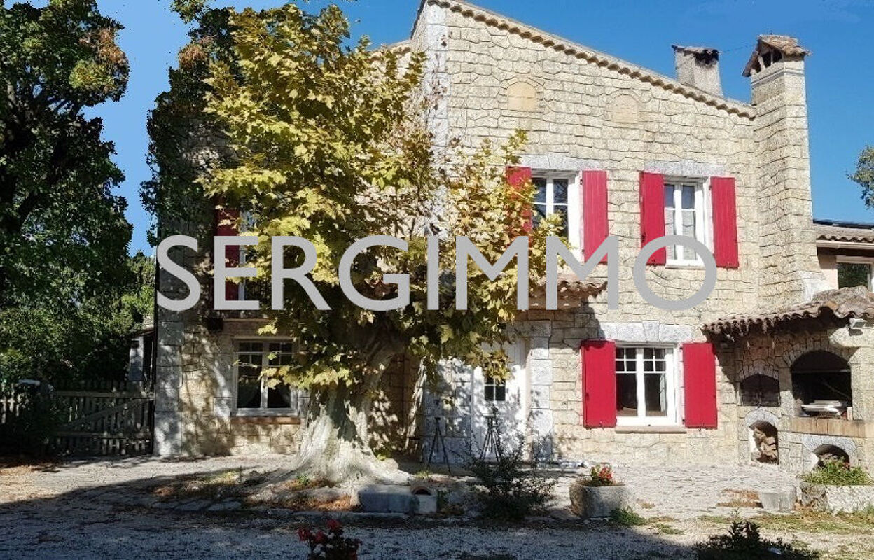 maison 9 pièces 400 m2 à vendre à Fayence (83440)