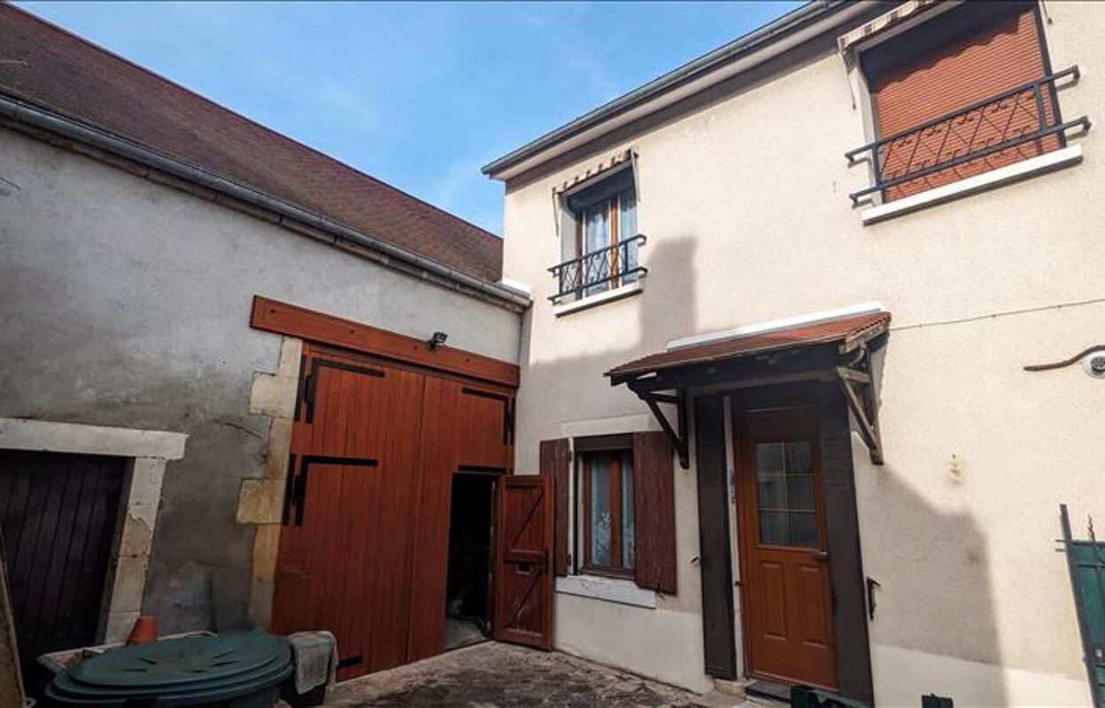 maison 3 pièces 76 m2 à vendre à Saint-Amand-Montrond (18200)