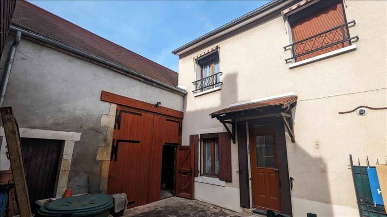 maison 3 pièces 76 m2 à vendre à Saint-Amand-Montrond (18200)