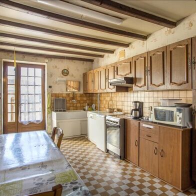 Maison 8 pièces 150000 €